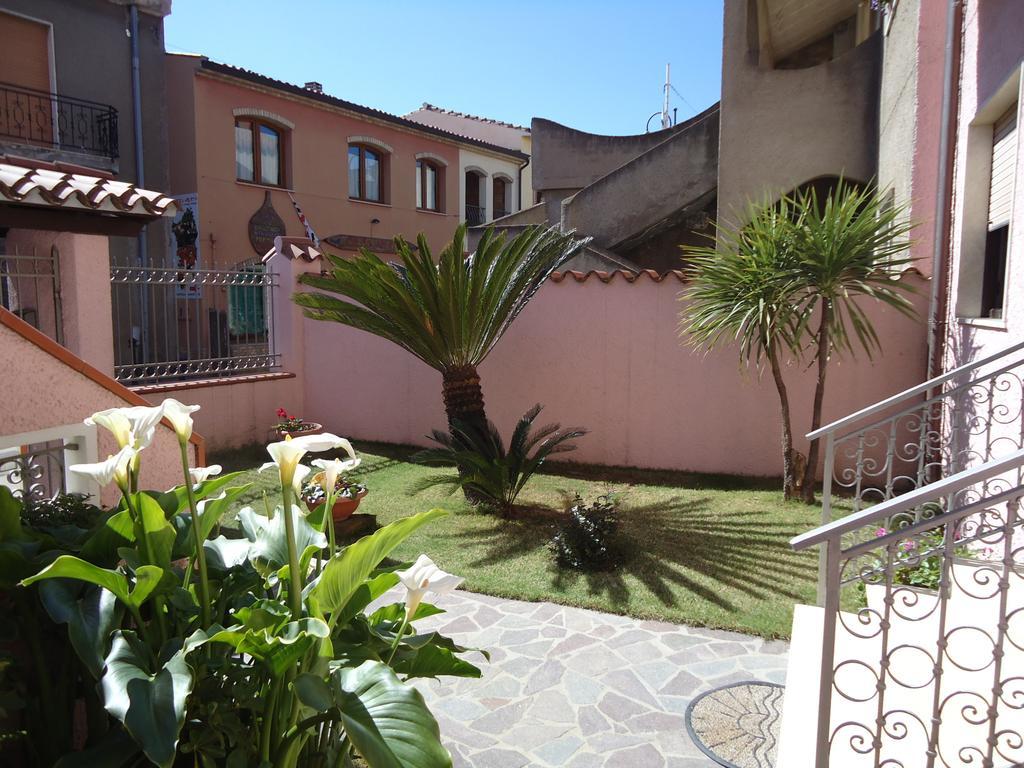 B&B L'Aurora Pula Ngoại thất bức ảnh